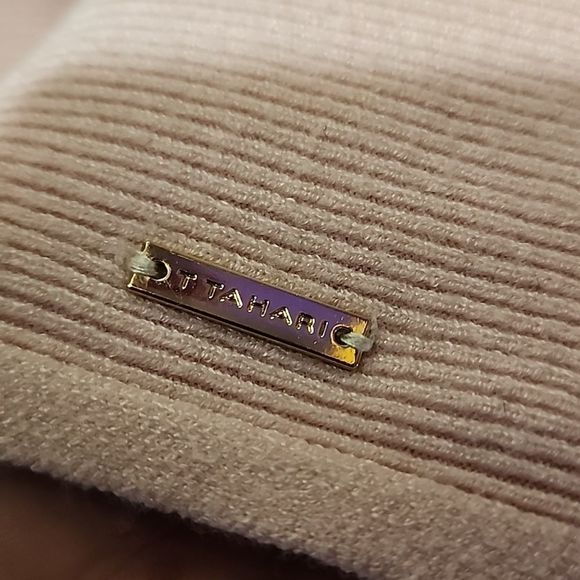 T Tahari ribbed sweater - Picture 5 of 5